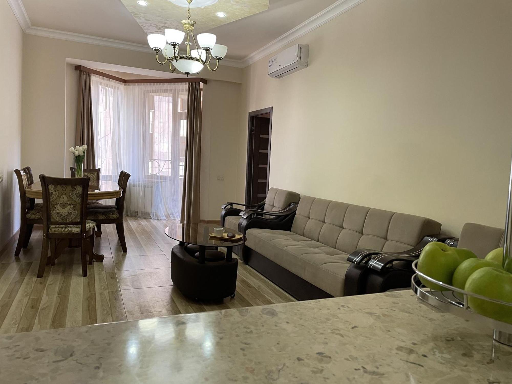 Arami Apartment Yerevan Bagian luar foto