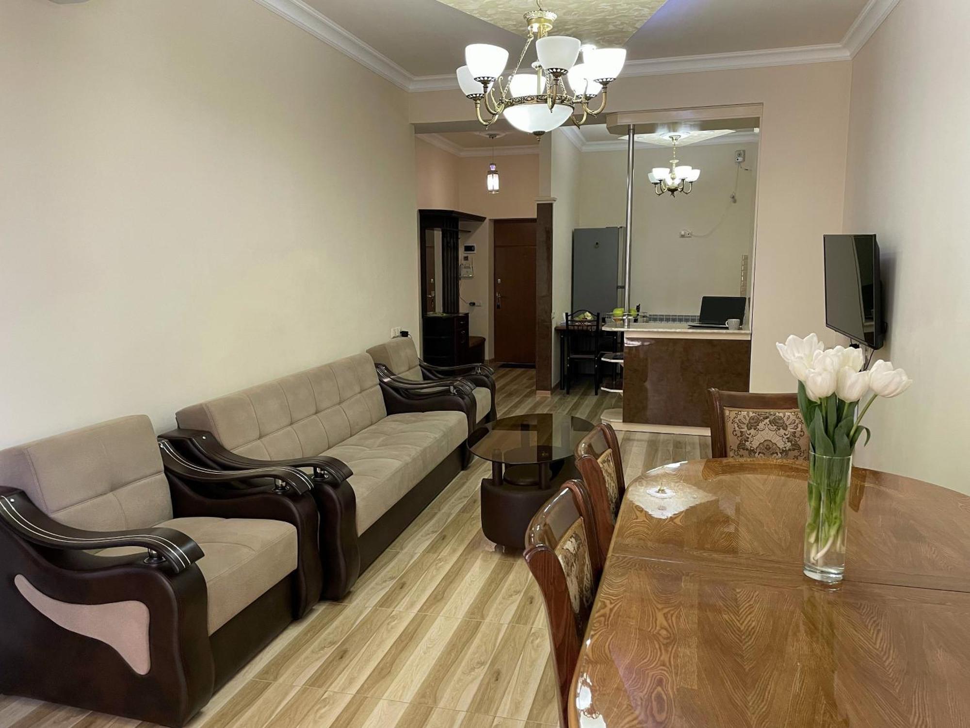 Arami Apartment Yerevan Bagian luar foto